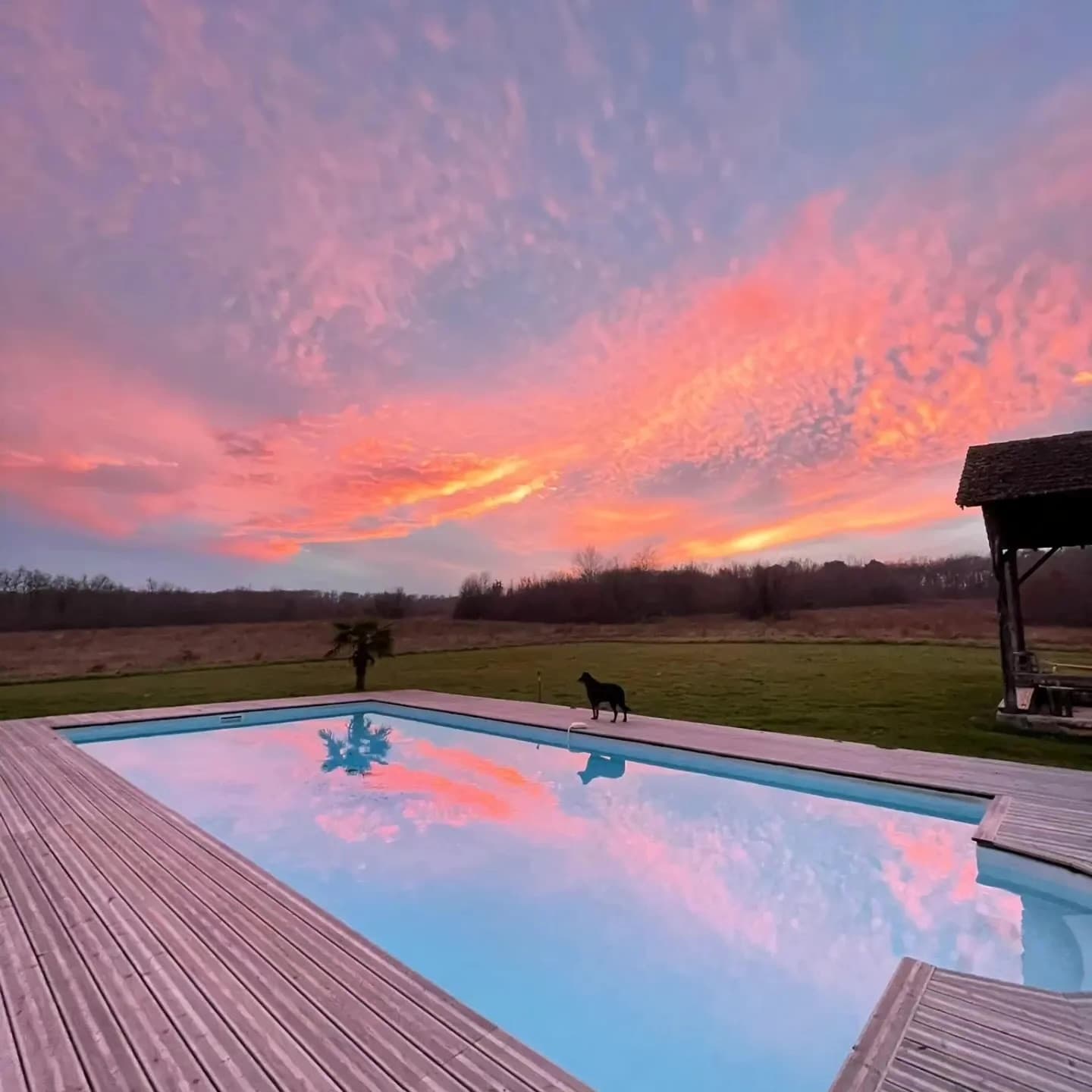 Painting holiday accommodation